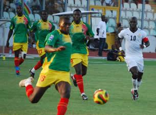 malian players fighting hard during a qualifier against Ghana