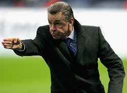 Switzerland's Ottmar Hitzfeld gestures at his players during a match.