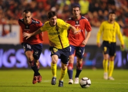 Lionel Messi playing against Osasuna