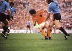 1974 FIFA World Cup: Uruguay and Netherlands in action.