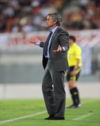 Jose Mourinho of Real Madrid gesturing in the game against Mallorca in La Liga