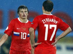 Russia's Arshavin and Zyryanov