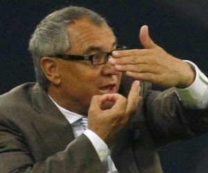Schalke 04 Coach Felix Magath need to have things right when his side hosts Benfica in the UEFA Champions League on Wednesday night. The Germans have done poorly so far, this season.