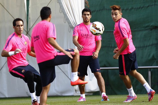 Luis Suarez in Barcelona training
