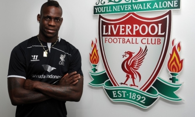 Balotelli and the Liverpool crest