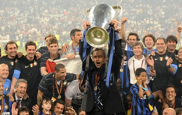 Mourinho wins the Champions League with Inter Milan 