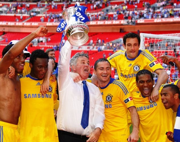 Hiddink celebrates winning the FA Cup with Chelsea 
