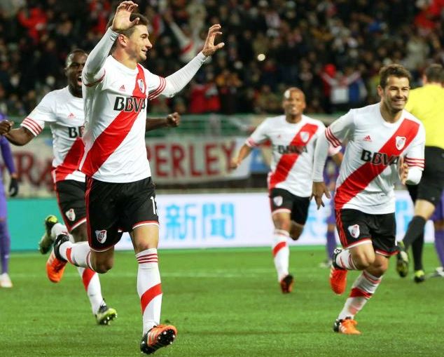 Lucas Alario celebrates his goal for River Plate 