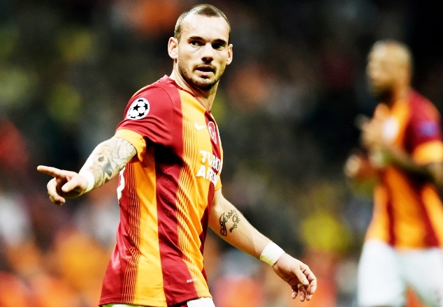 Wesley Sneijder in action for Galatasaray 