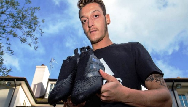 Mesut Ozil's new laceless boots from Adidas 