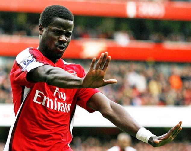 Eboue wants to return to Arsenal 