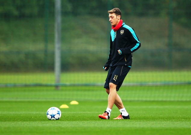 Mesut Ozil in a previous training session with Arsenal