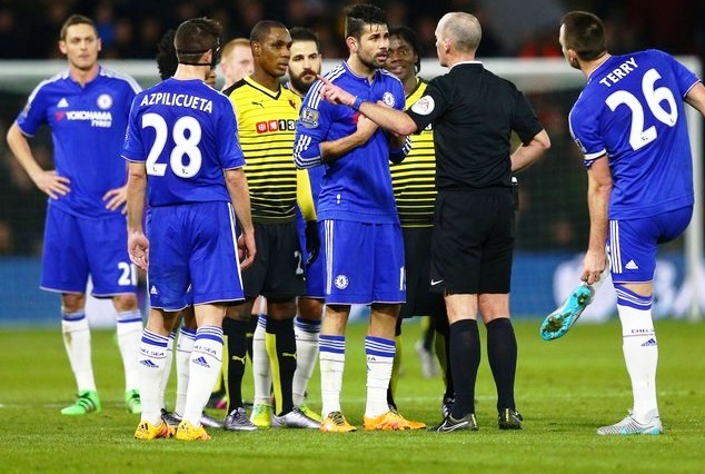Diego Costa in an argument with Watford players 