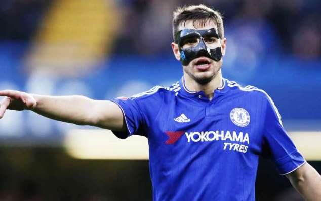 Azpilicueta wears a facial mask after suffering a fractured nose