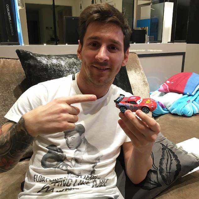 Messi jokes about his new car