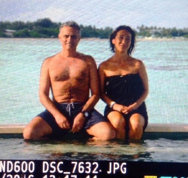 Mourinho on holiday wtih his family