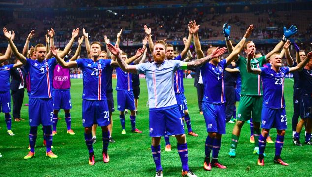 Iceland players doing the viking clap