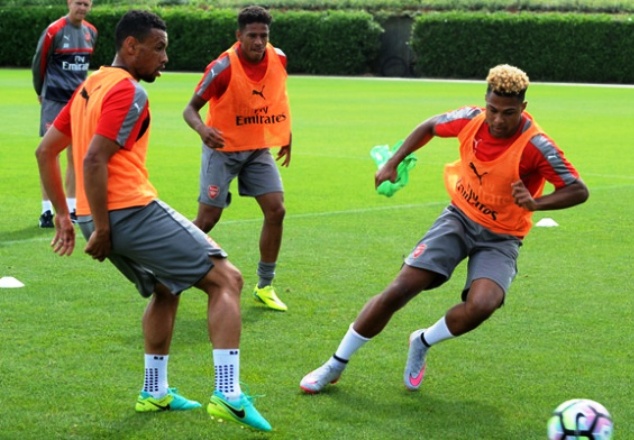 Arsenal players in pre-season training ahead of their clash with Ligue 2 outfit  RC Lens