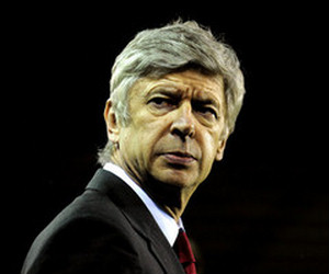 Arsenal manager Arsene Wenger has not lifted a major footall trophy in nearly 6 years.