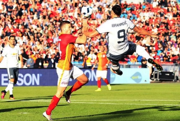 Zlatan goal vs Galatasaray