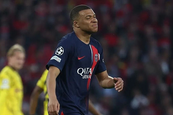 Watch Mbappe storm out over Real Madrid question