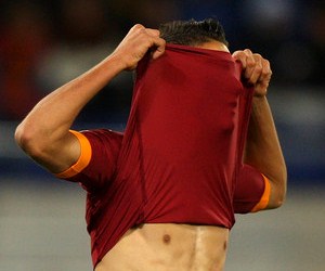Roma must bounce back from their heart-breaking 3-2 loss to Udinese at the weekend.