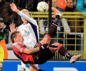 Philippe Mexes captured while scoring his amazing overhead kick goal for Milan against Anderlecht