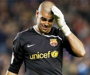 Victor Valdes of Barcelona has appeared in transfer speculations this January.