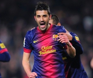 Barcelona's David Villa has been dropped by Arsenal on the transfer market.