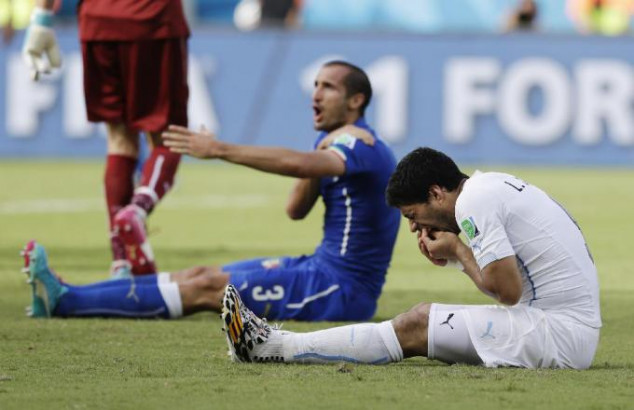 Luis Suarez, Giorgio Chiellini, England, Uruguay, World Cup 2014, FIFA World Cup