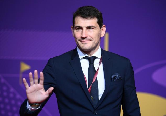 Casillas claims was hacked after 'I'm gay' tweet