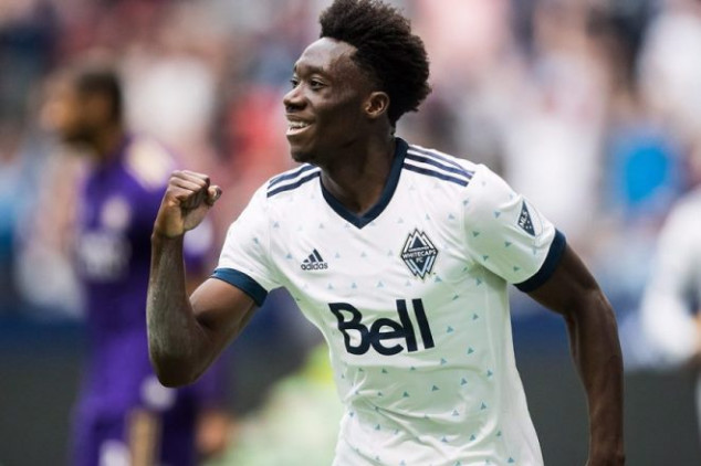Bayern tables £15M offer for Alphonso Davies