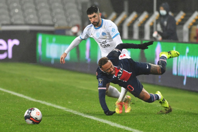 Complaint filed against Marseille defender Alvaro Gonzalez over mask refusal