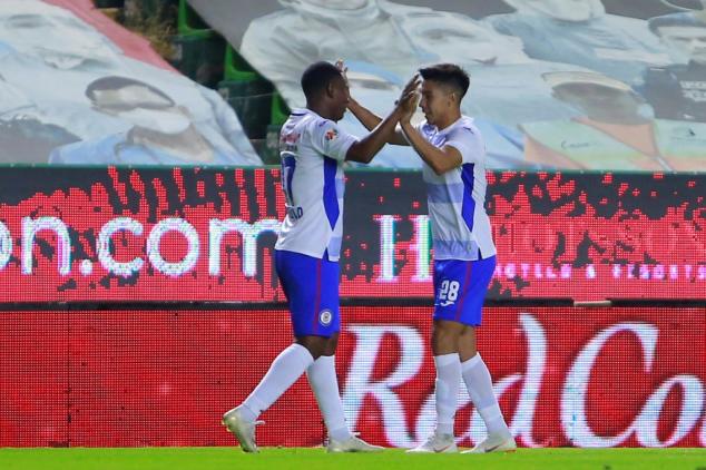 Cruz Azul va ante Mazatlán por su séptima victoria al hilo en el fútbol mexicano