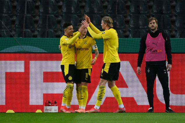 Sancho fires Dortmund into German Cup semi-finals