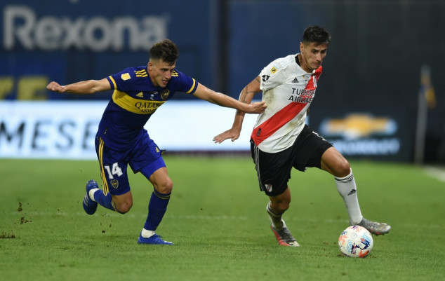 Boca Juniors y River Plate igualaron 1-1 en el superclásico del fútbol argentino