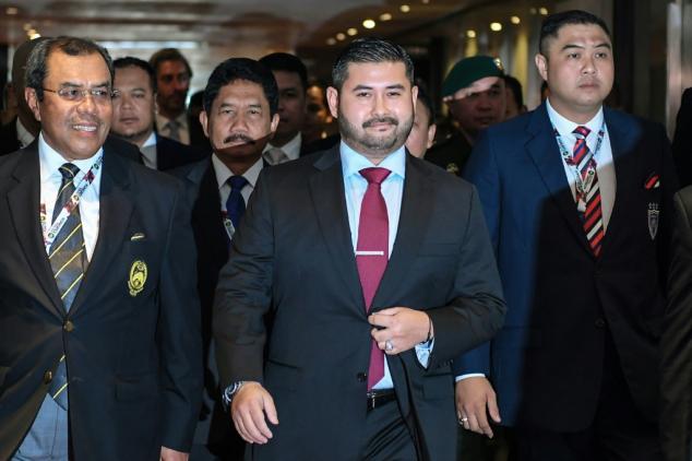 Malaysian prince eyes stake in Manchester United