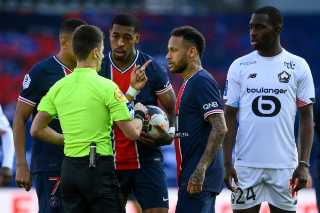 Neymar sent off as PSG lose to Lille in French title clash