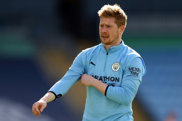 Kevin De Bruyne signs contract extension at Man City