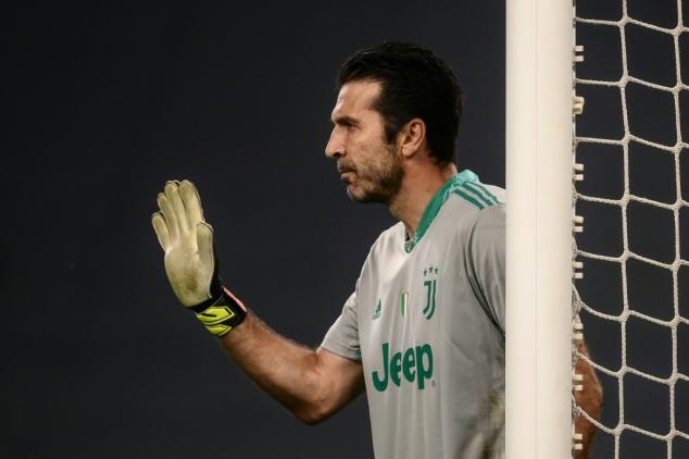 Buffon se despede da Juventus, mas não do futebol