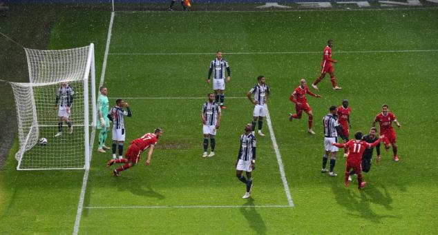 Goleiro Alisson marca nos minutos finais e Liverpool vence West Brom