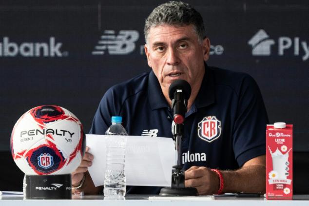 Técnico da Costa Rica anuncia lista dos 26 convocados para Copa do Catar