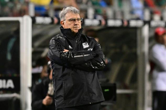 Tata Martino acerta detalhes da seleção do México em amistoso contra o Iraque