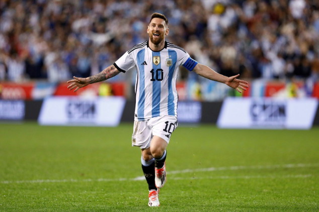 Lionel Messi lidera lista de convocados da Argentina para a Copa