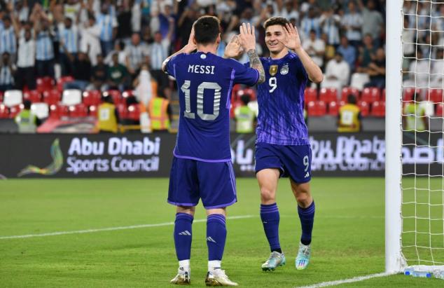 Argentina golea 5-0 a Emiratos Árabes Unidos en último amistoso previo al Mundial