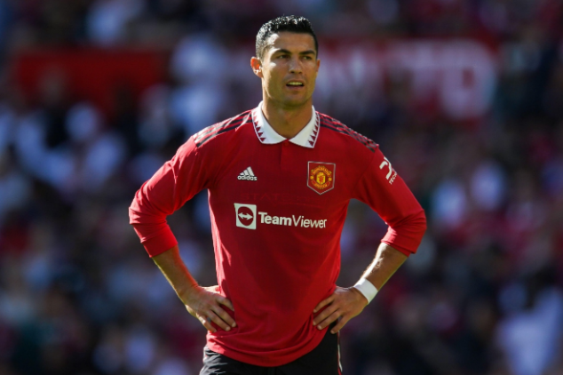 Manchester United ban Cristiano Ronaldo