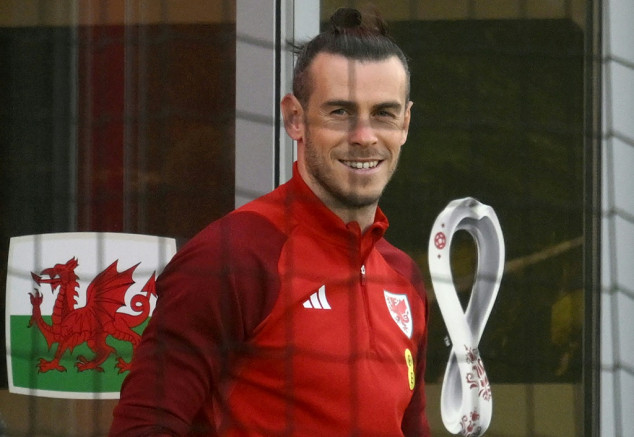 Kick Bale! US wary of Welsh star in World Cup opener