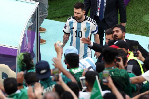 Messi sets two records despite Saudi Arabia defeat