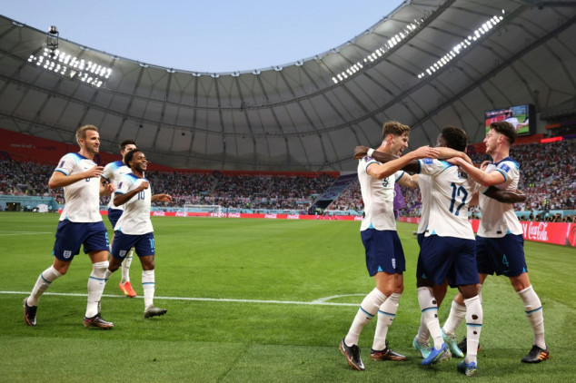 Iran stun Wales at World Cup as England target last 16