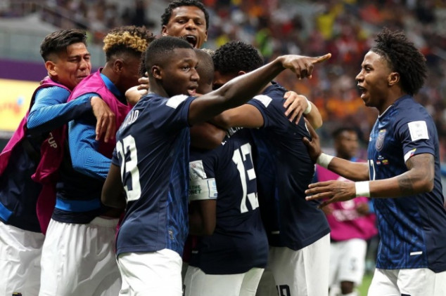Netherlands-Ecuador match sets records